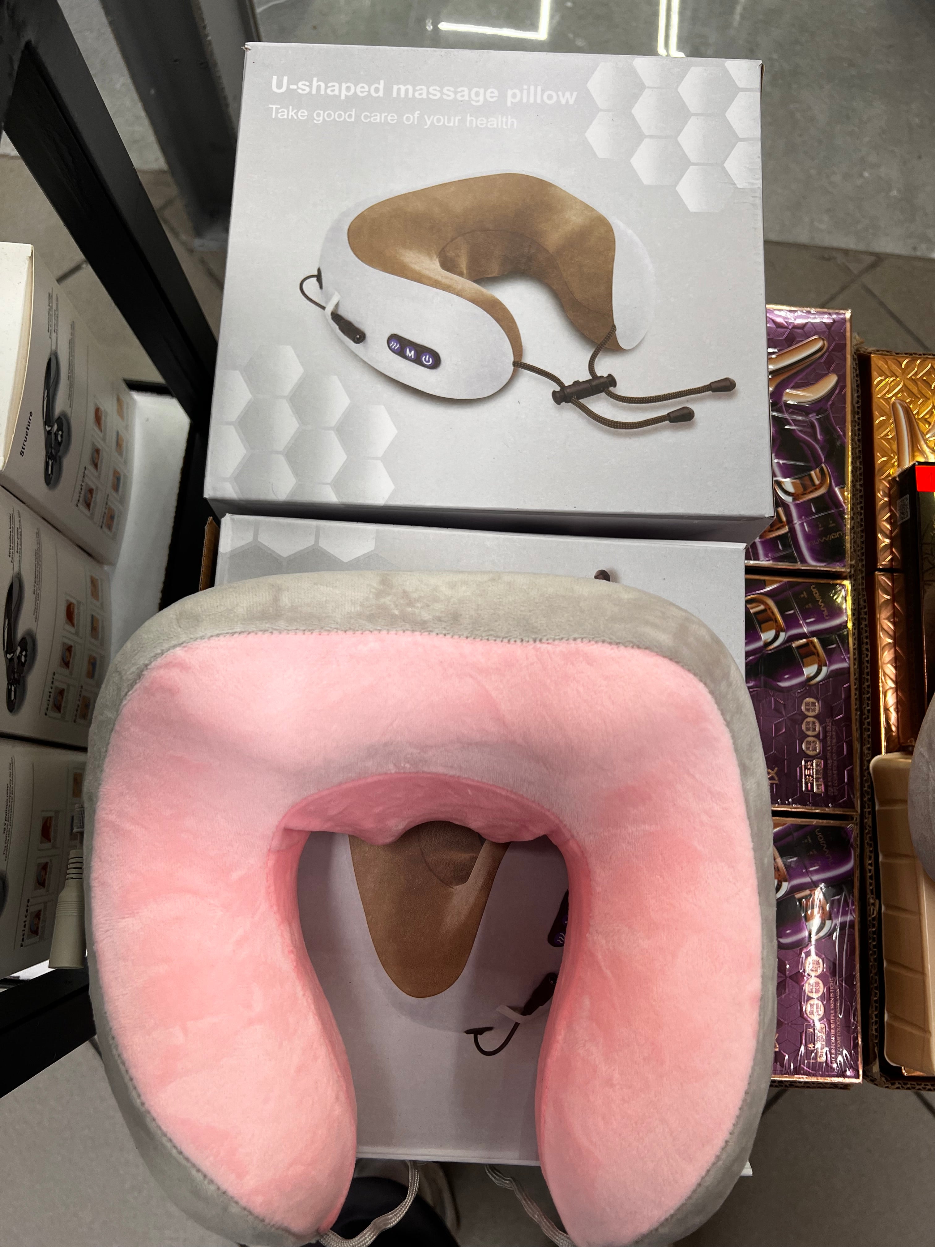 Poduszka podróżna masująca U-shape – elektryczna poduszka na szyję